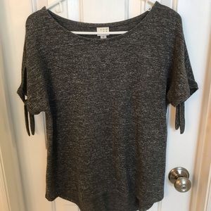 Short sleeve top